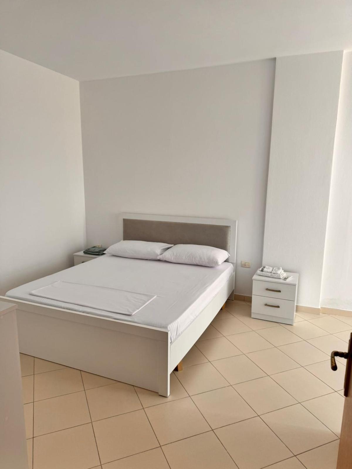 Holiday Apartments 5 Durres Exterior photo